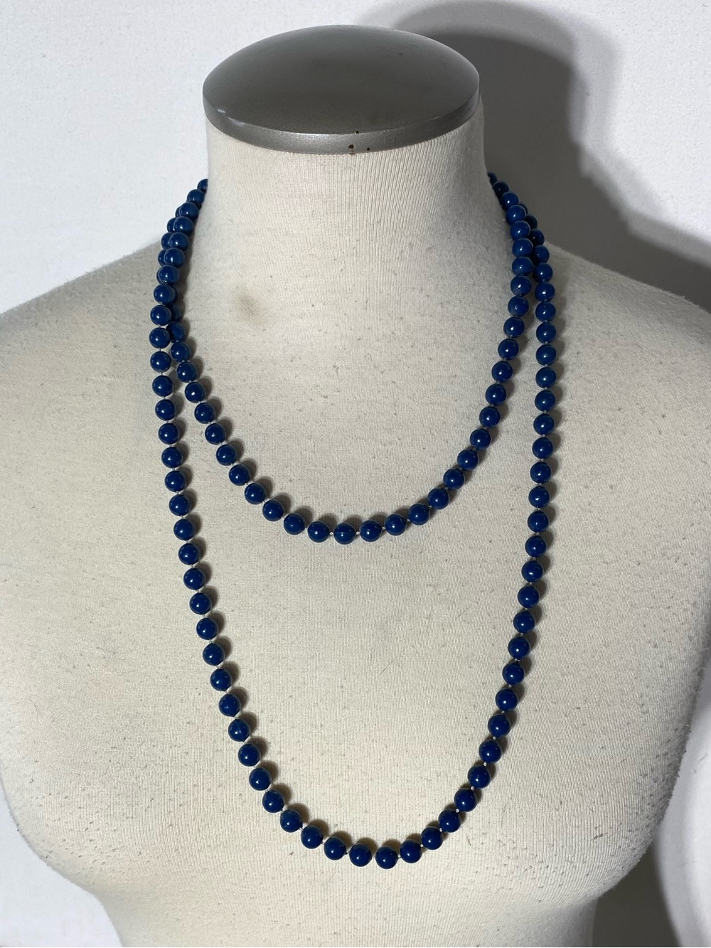5/$35 Vintage Blue Beaded Necklace Retro Plastic Beads Costume Jewelry